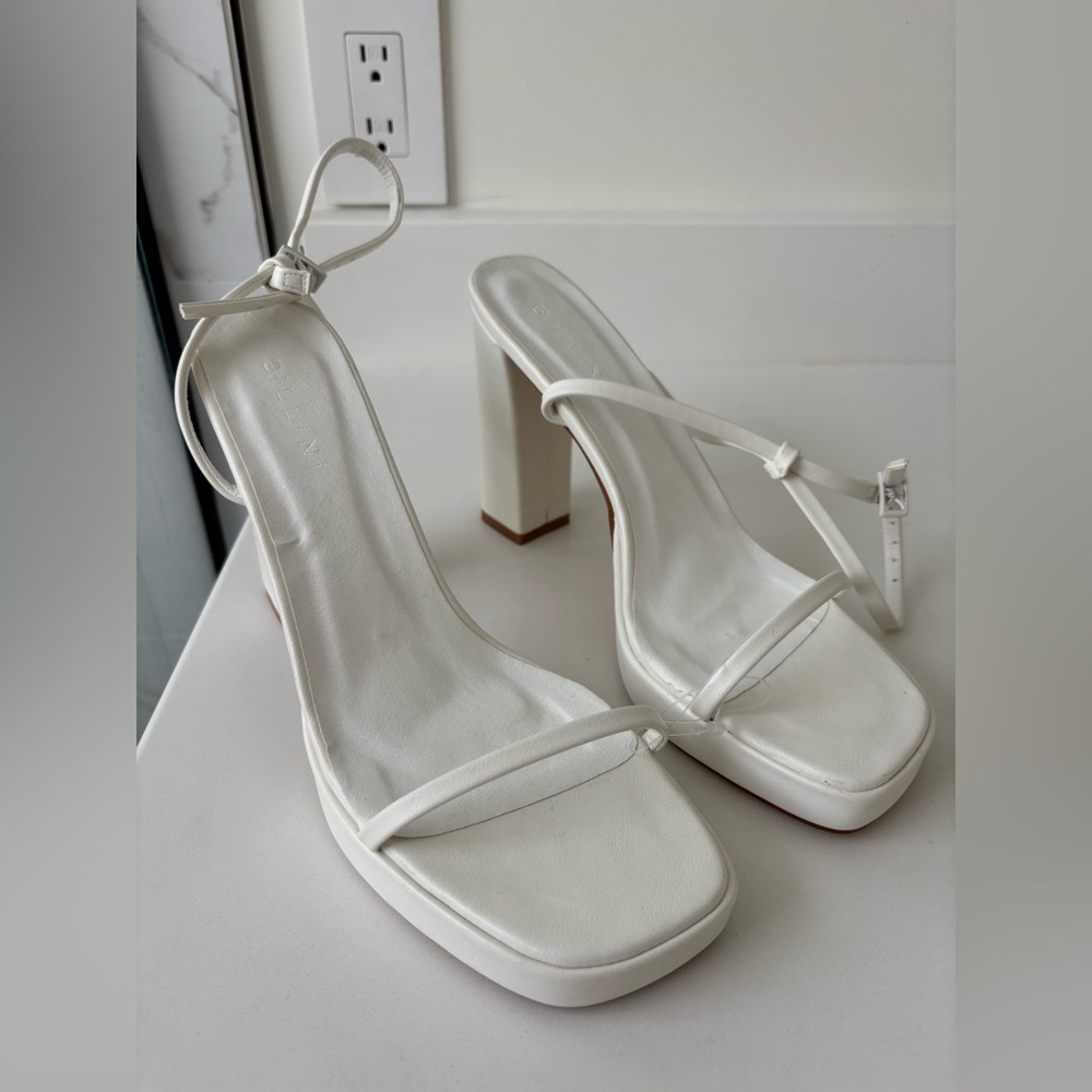 Billini Ekari White Heeled Sandals NWT